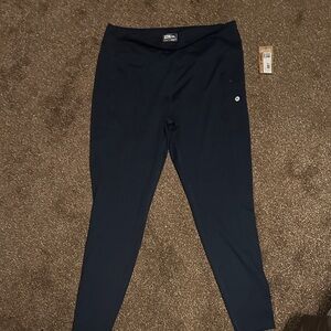 Women's Eddie Bauer Navy Leggings NWT size Xl "Live your Adventure"
